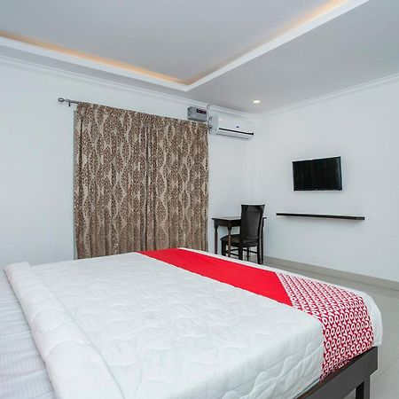Collection O 27798 Hotel Cosmopolitan Devanahalli Exterior foto